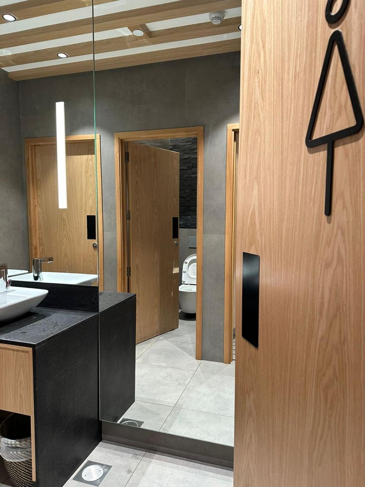 Sleep 'N Fly Sleep Lounge, B-Gates Terminal 3 - Transit Only Hotell Dubai Exteriör bild